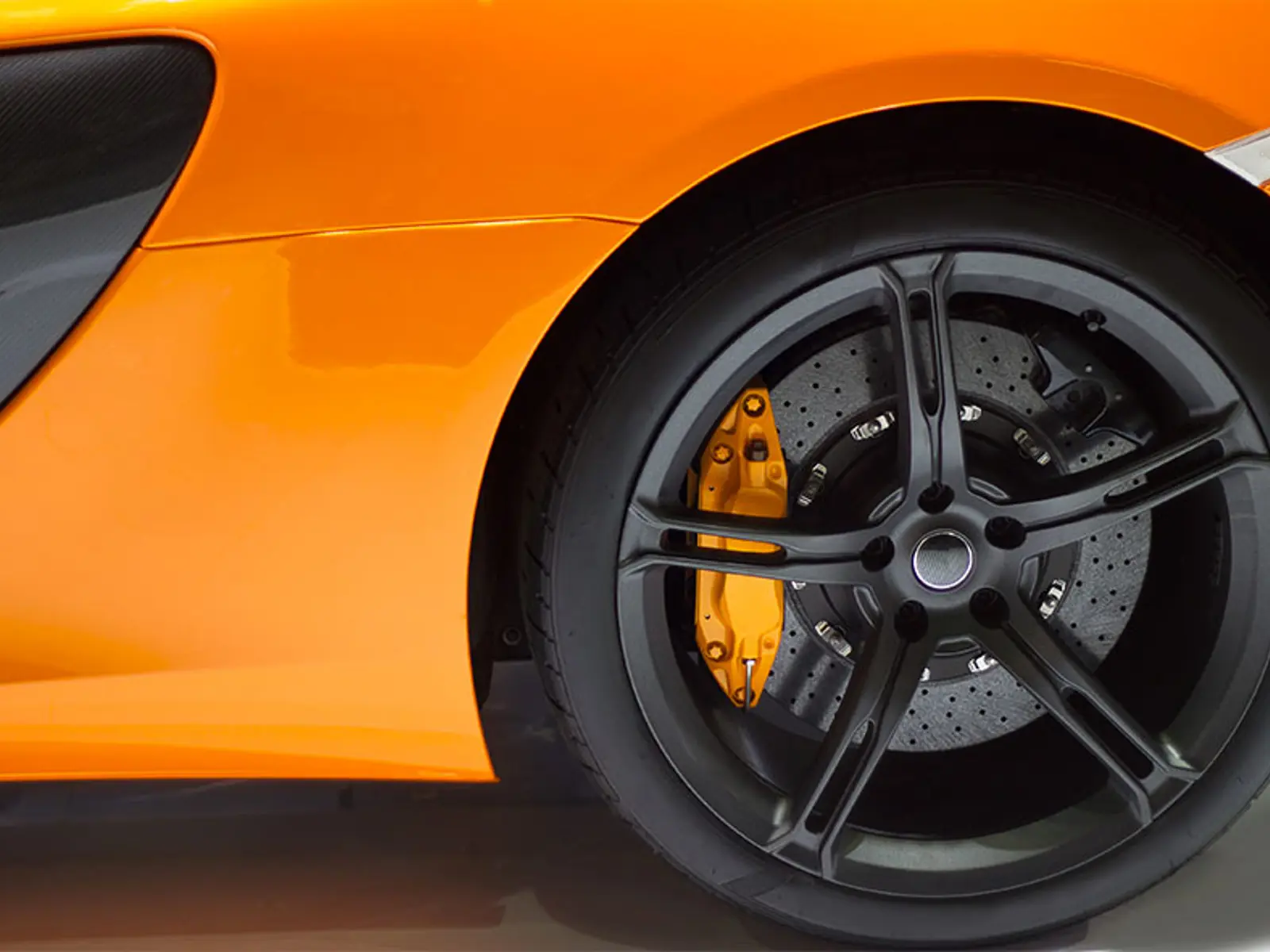 ETRTO - Pneumatic tyres, rims and valves